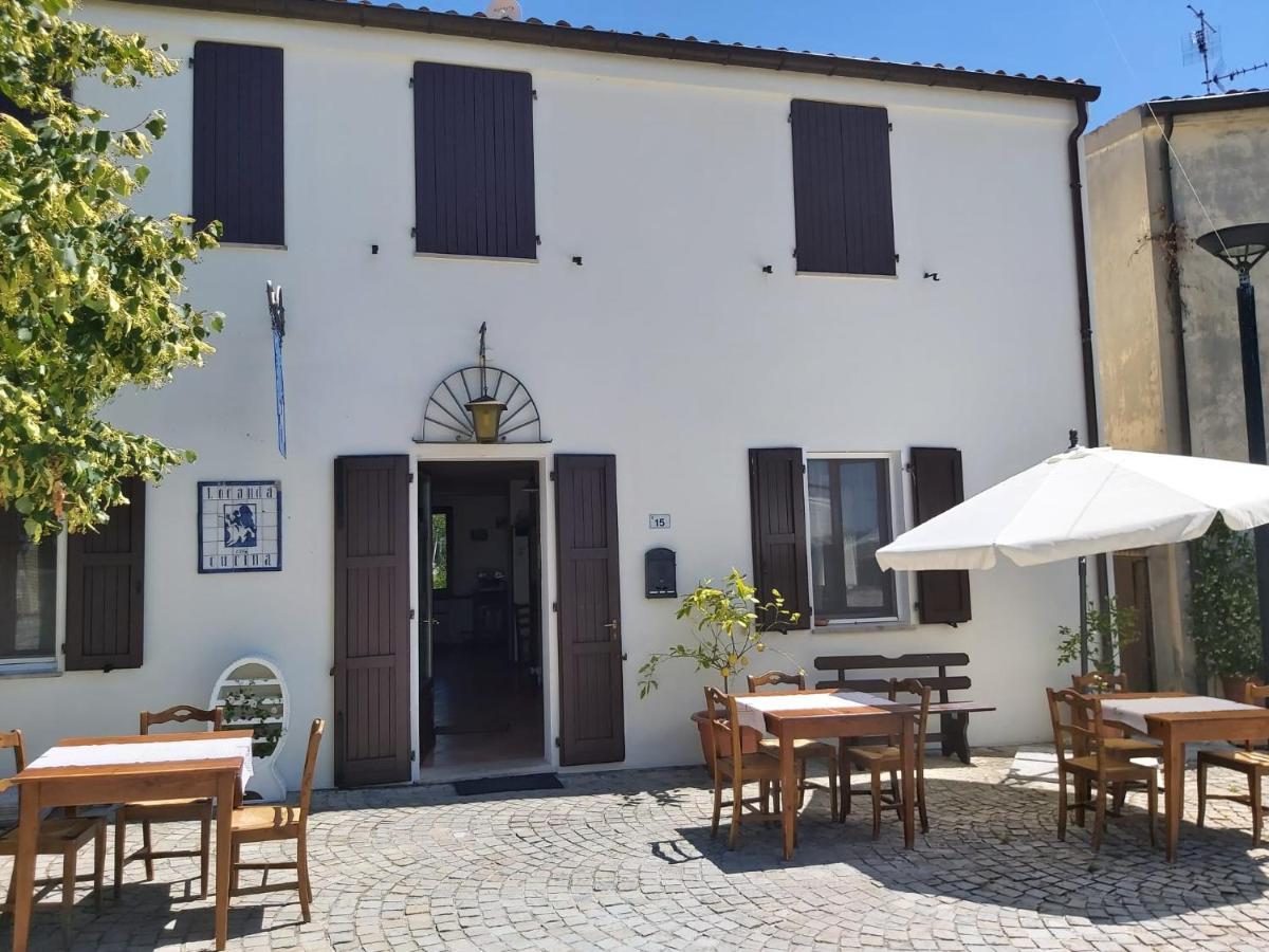 Locanda Delle Grotte Di Onferno Hotel Gemmano Exterior foto
